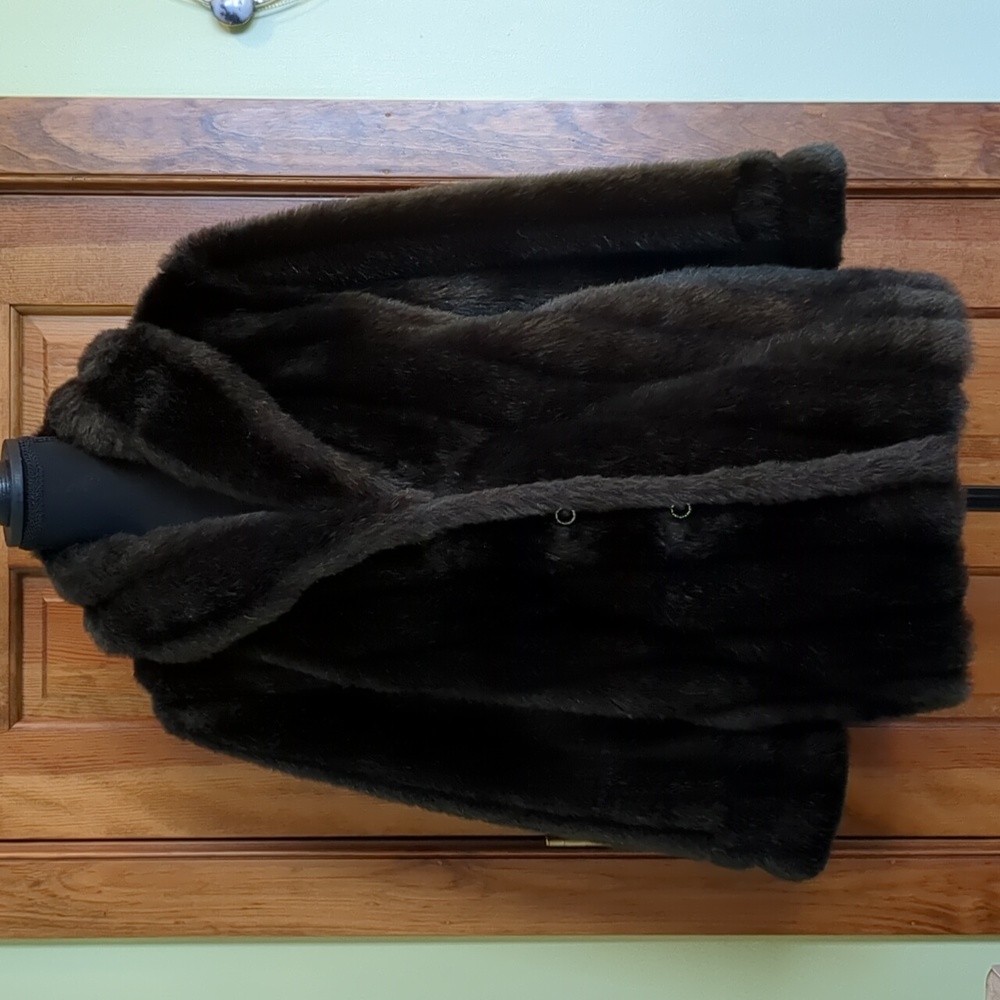 VINTAGE Mar-Del by Rice faux fur coat!